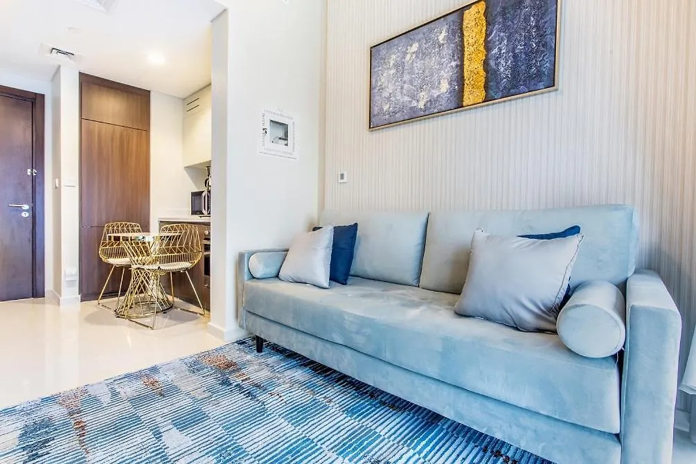 New 1 Bedroom With Canal View - Close To Downtown Dubai